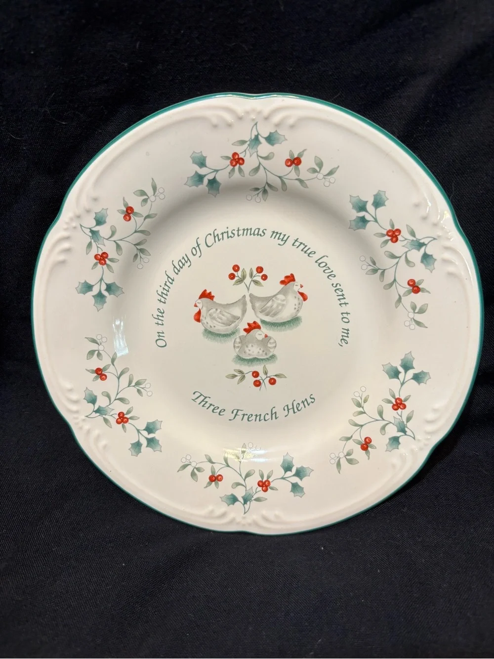 Pfaltzgraff Christmas Three French Hens 8” Plate 12 Days of Christmas